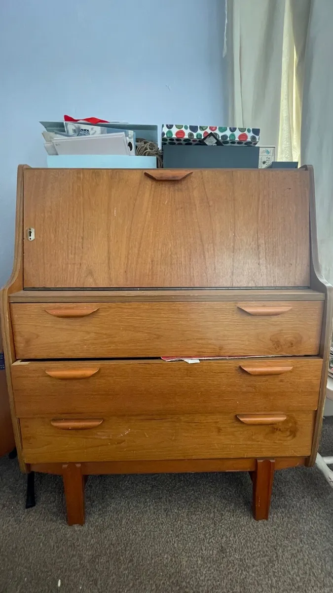Bureau - Image 1