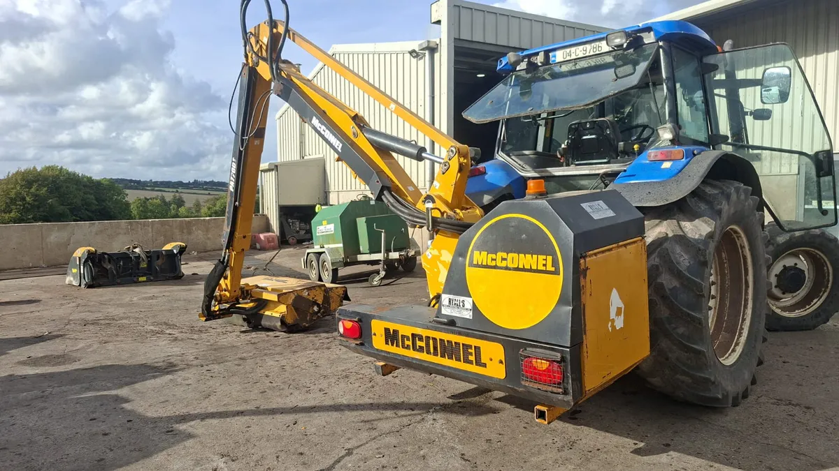 McConnel 7700T hedge cutter - Image 1