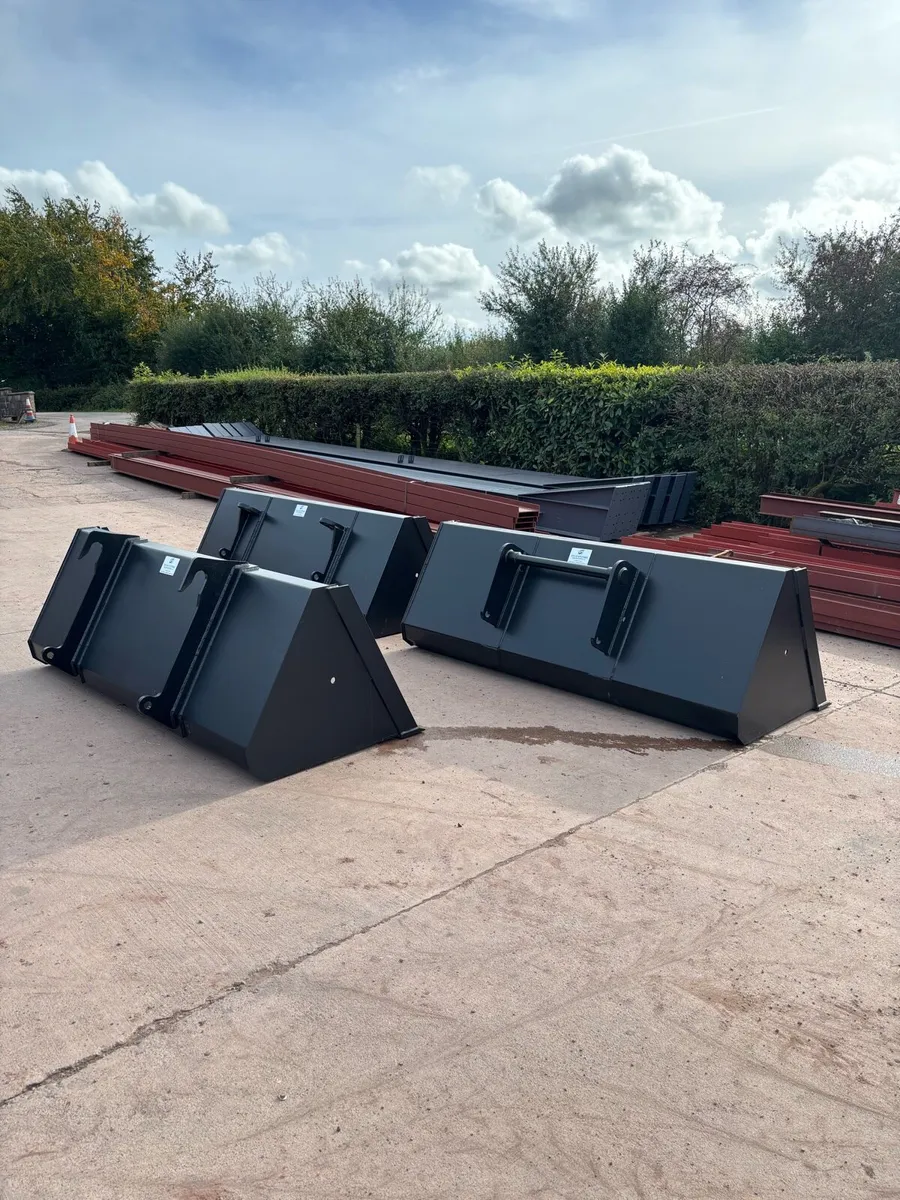 7ft6 Telehandler Buckets - Image 2