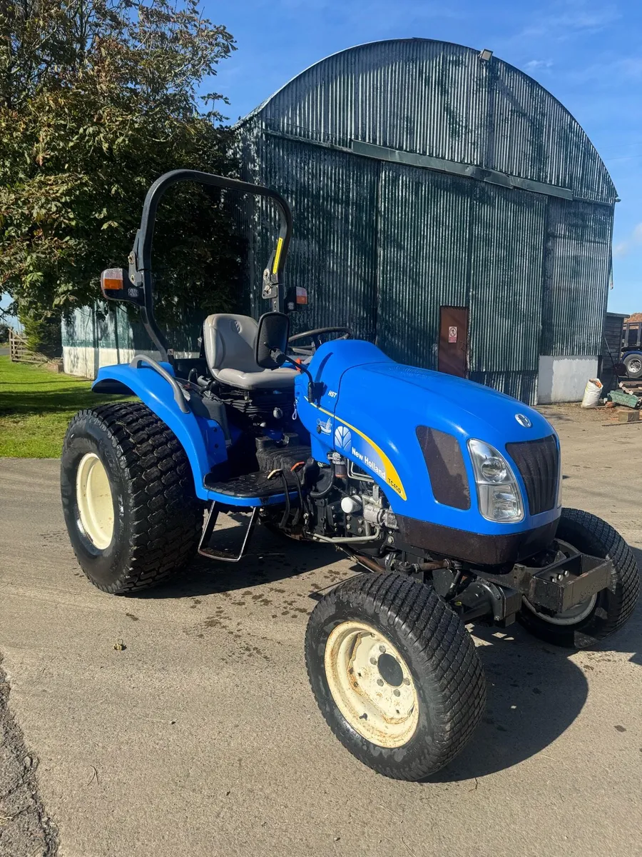 New Holland Compact Tractor - Image 3