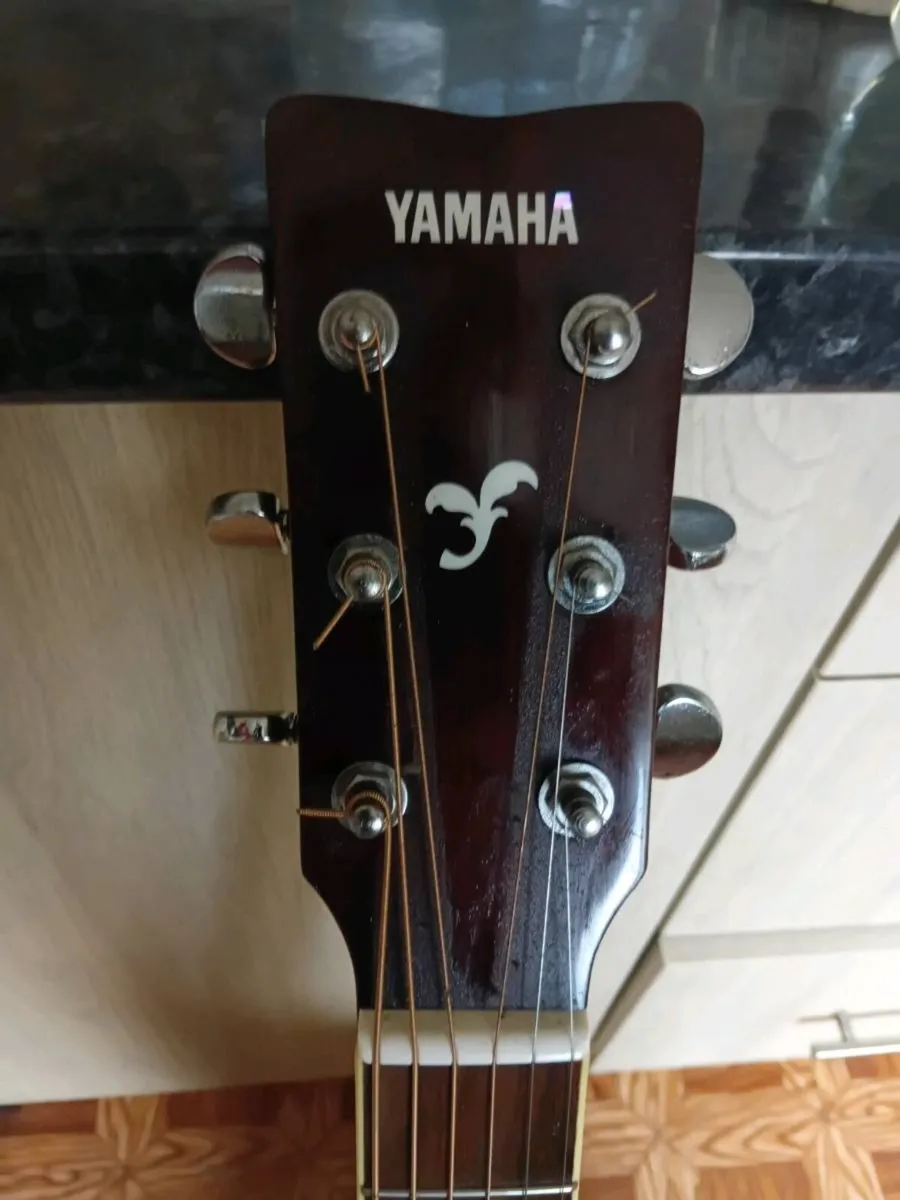 Yamaha  FG820 guitar - Image 3
