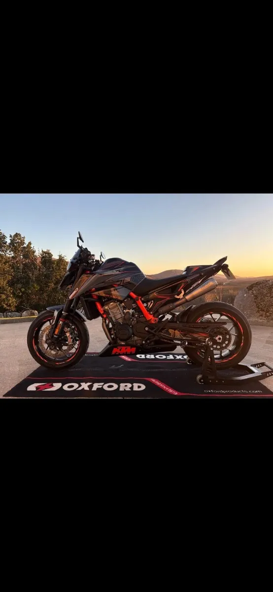 KTM 890 DUKE R - Image 2