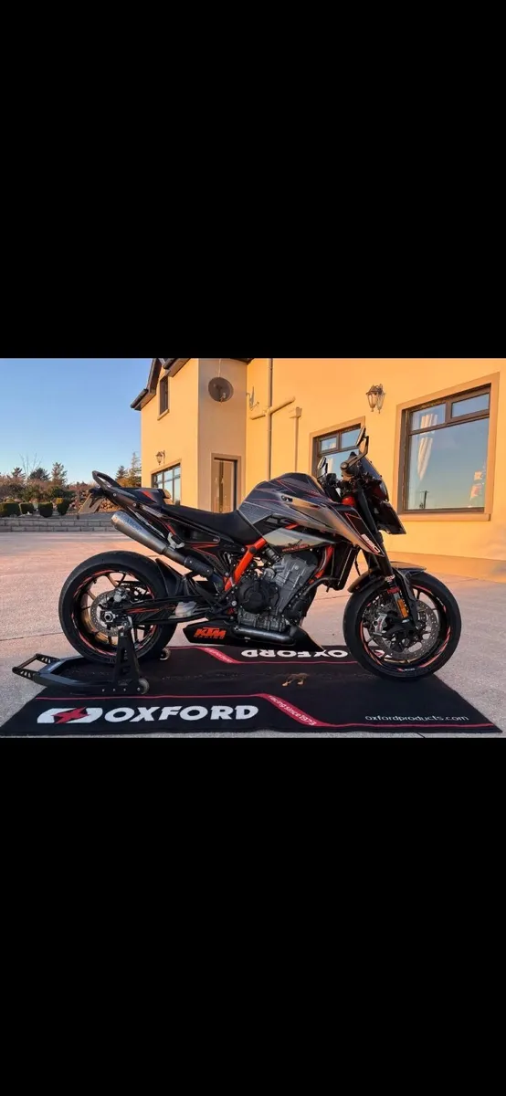 KTM 890 DUKE R - Image 1