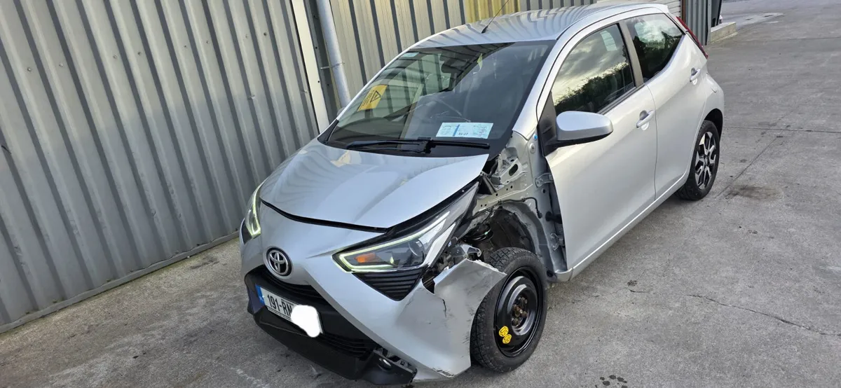 191 TOYOTA AYGO - Image 3