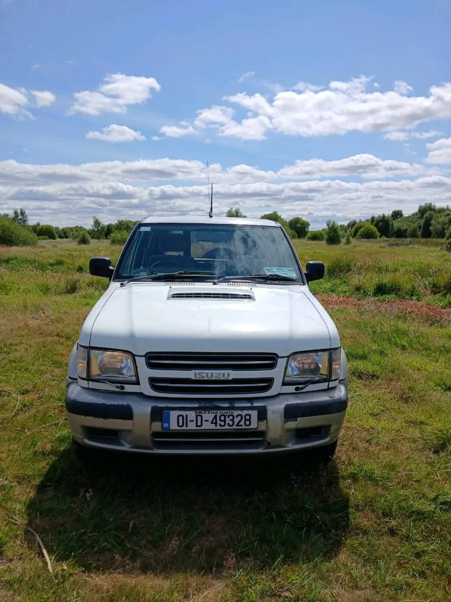 Isuzu trooper 3.0 diesel commercial - Image 2