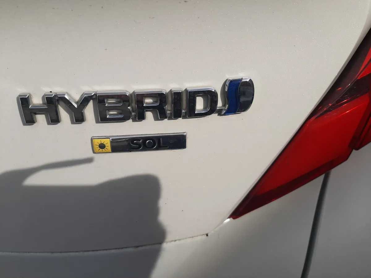TOYOTA CH -R HYBRID AUTOMATIC 2022 - Image 4