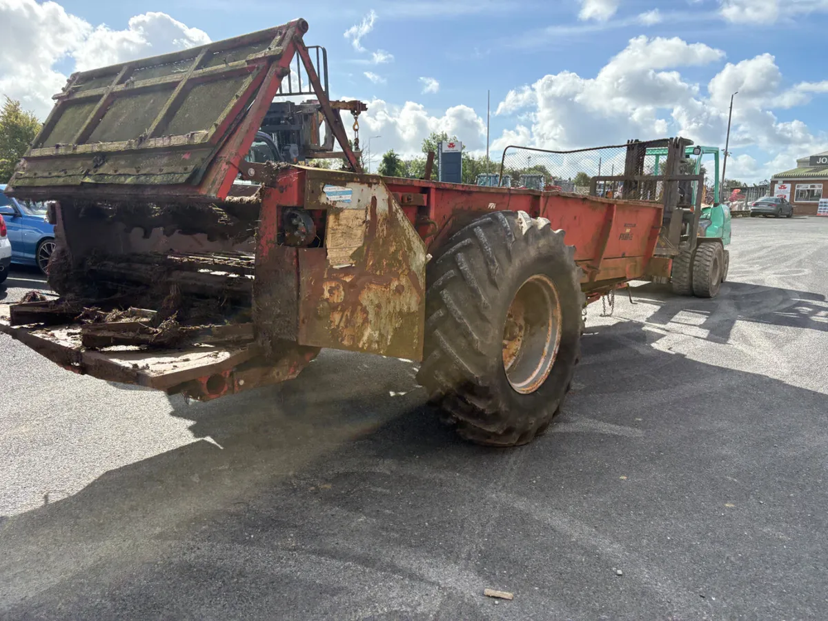 Zetor 5ton Rear Discharge Manure Spreader - Image 2