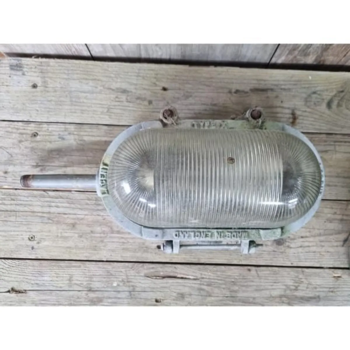 Bulkhead Light Pair KAS1291 - Image 3