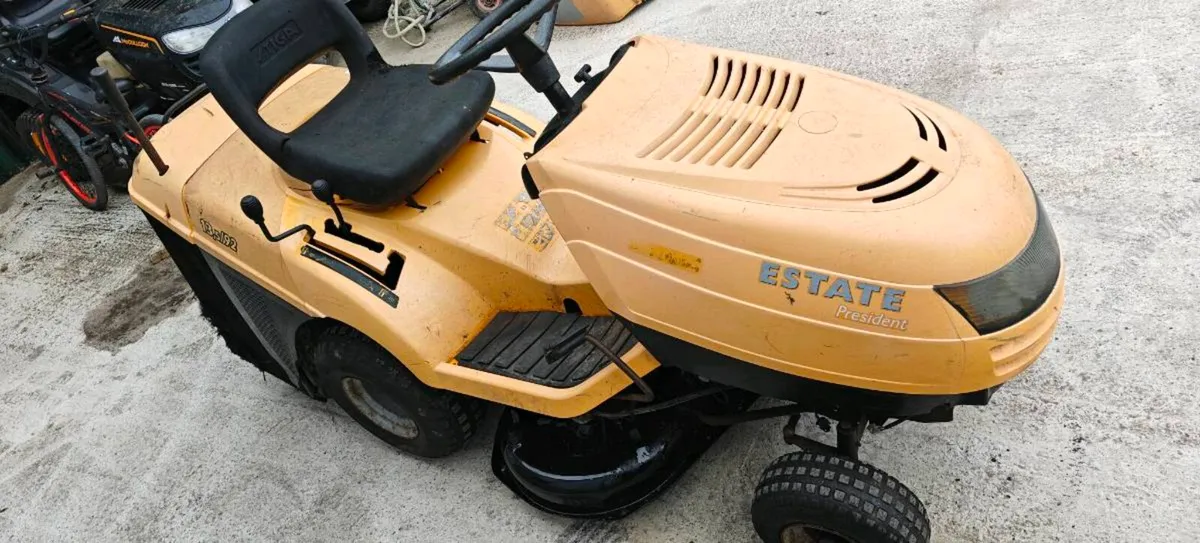 Stiga ride on mower - Image 2