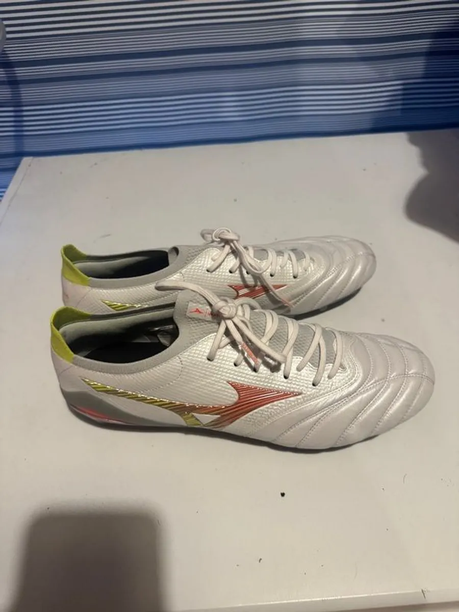 mizuno Neo 5 beta - Image 1