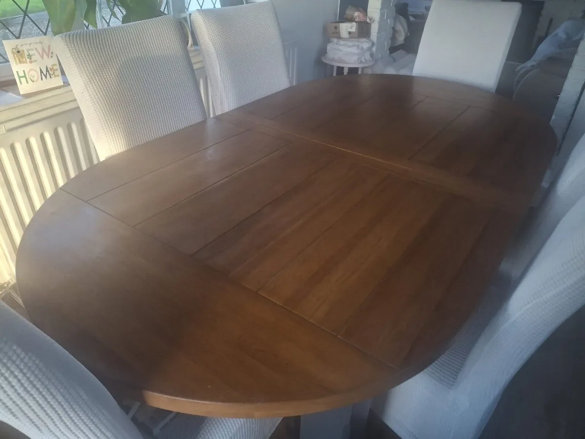 Kitchen table and 6 chairs - Image 1