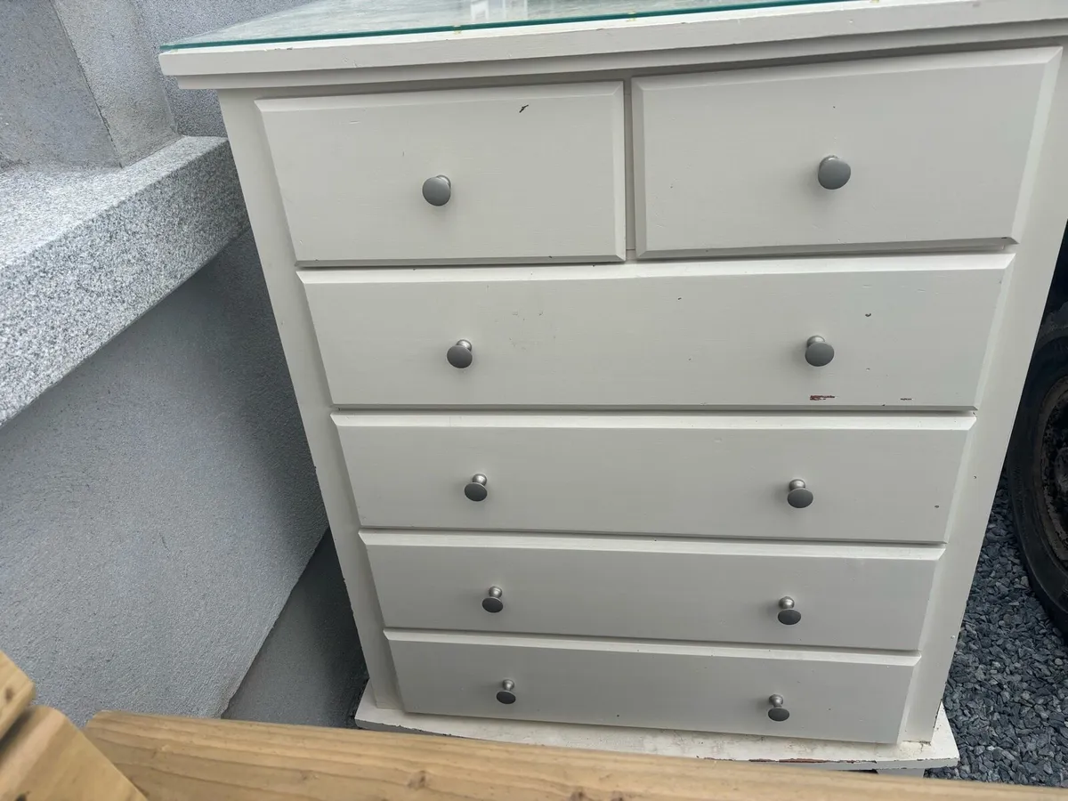Chest of drawers - Image 2