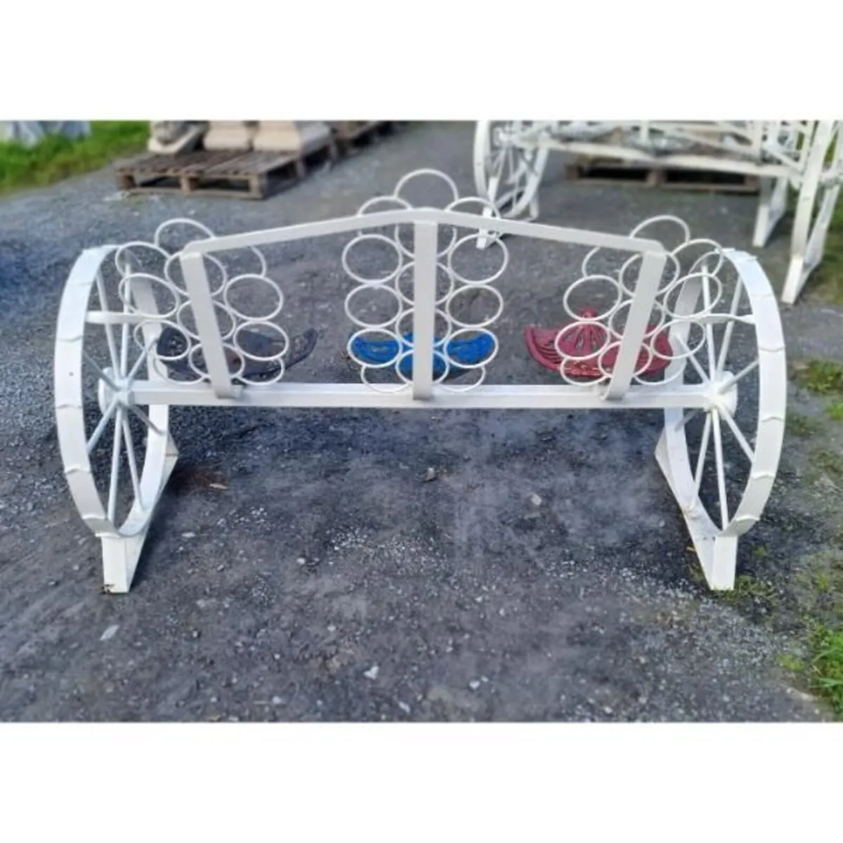 Cart Wheel Bench With tractor Seats KAS1359 - Image 4