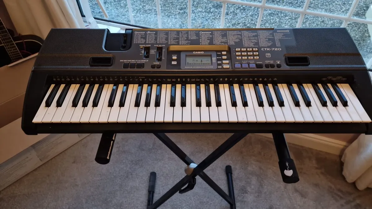 Casio keyboard - Image 1
