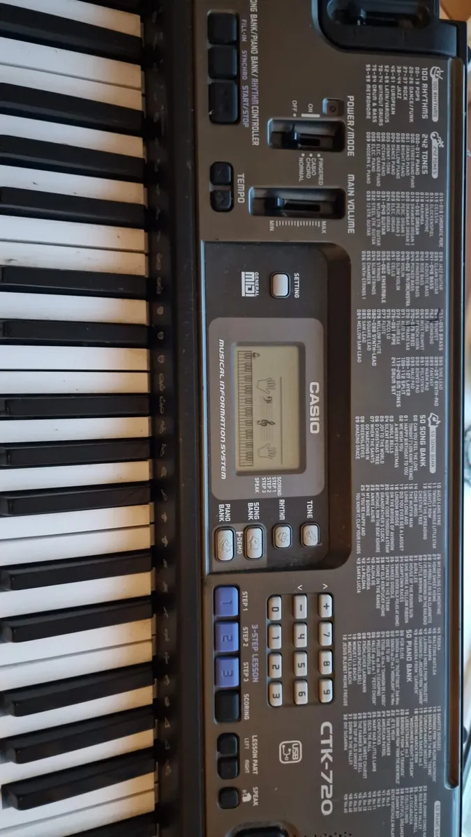 Casio keyboard - Image 2