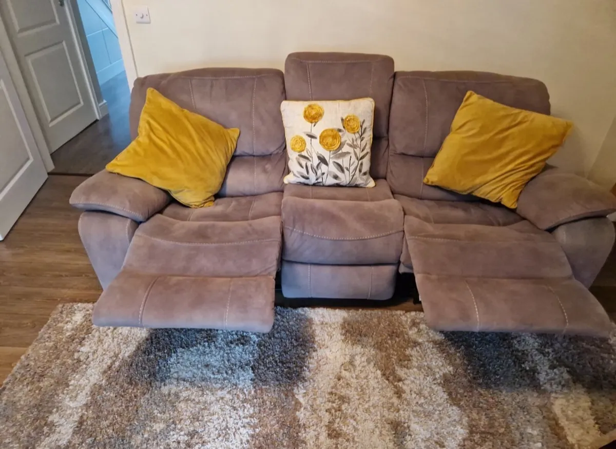 3 seater reclining sofa - Image 2