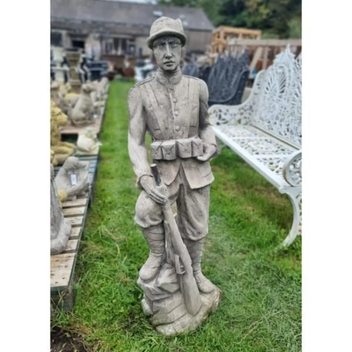 Hunter Statue GL LS064 - Image 2