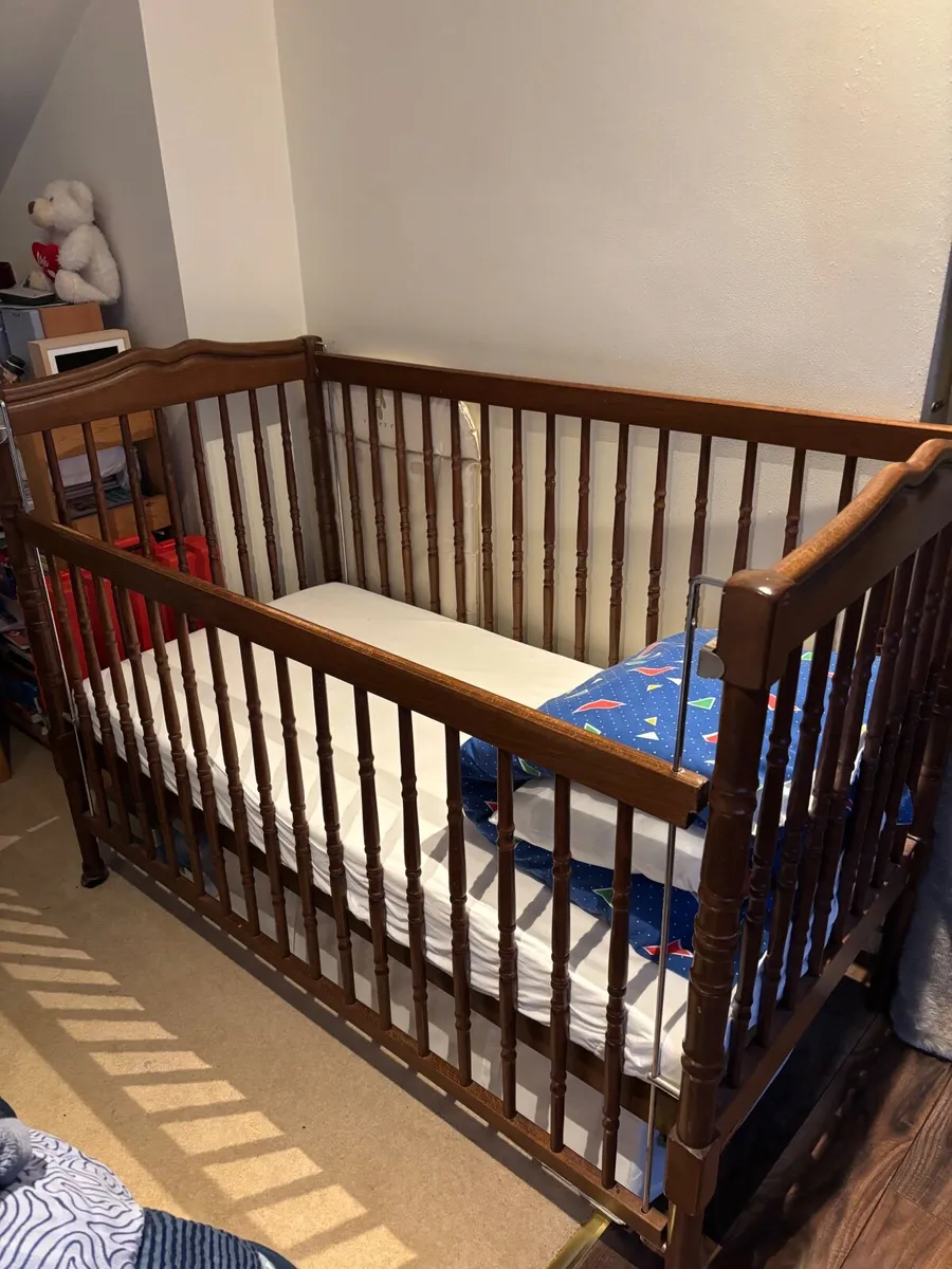 Vintage Cot - Image 2