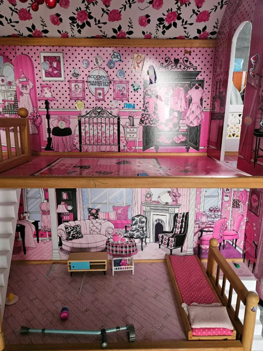 Large 3 Storey Wooden Dolls House Pink & White - Image 4