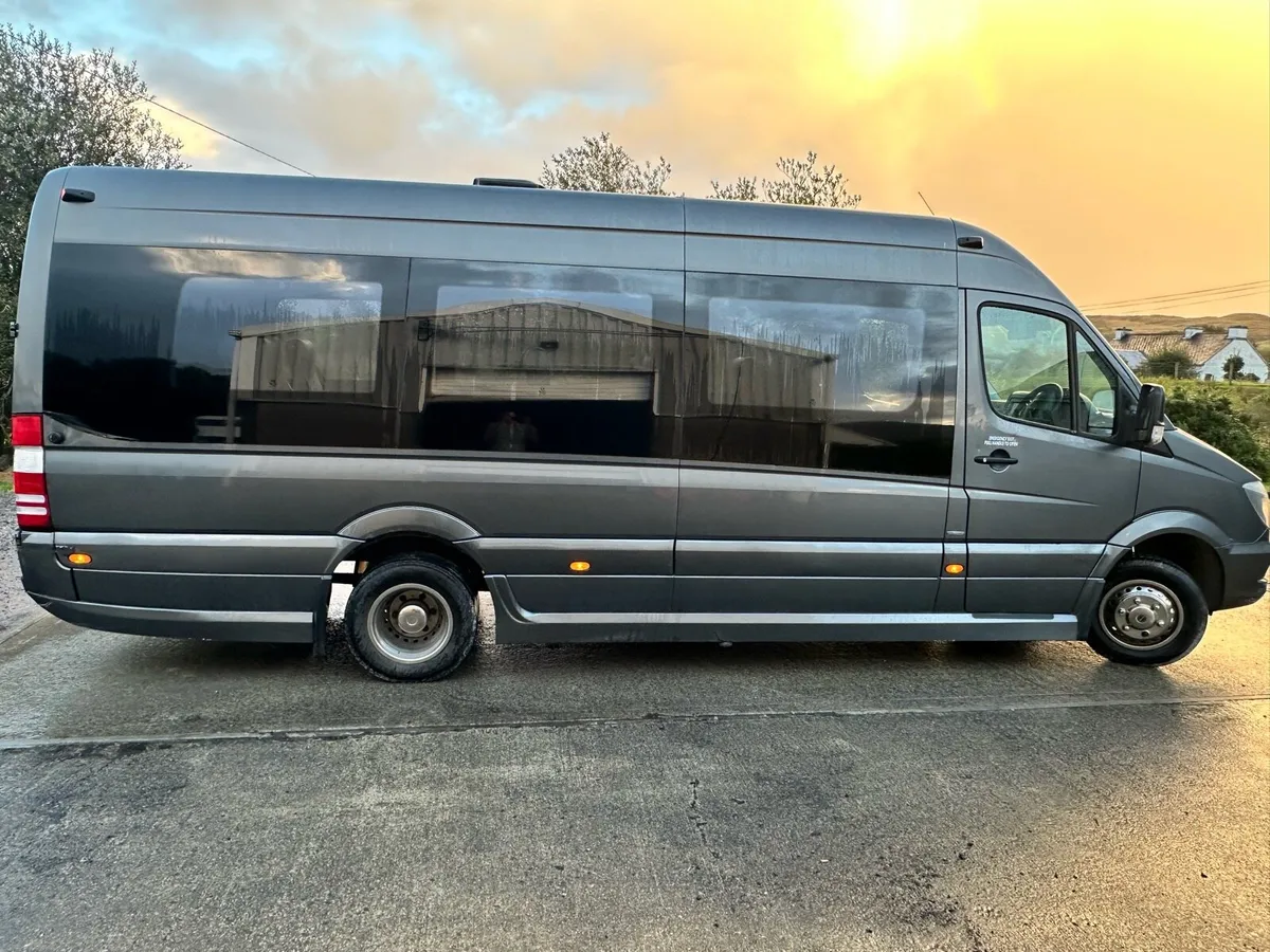 142 Mercedes Sprinter 19+1 - Image 3