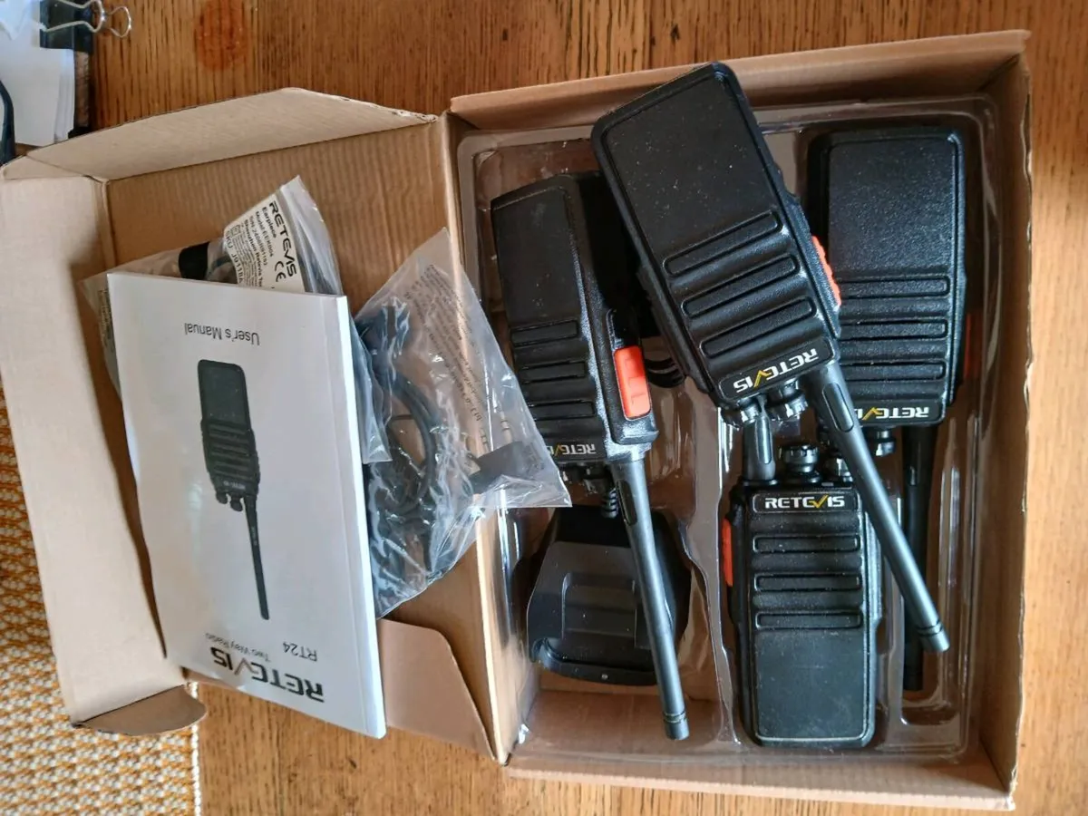 Four Walkies talkies, never used. - Image 2
