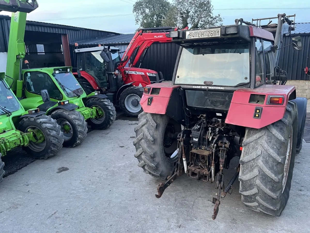 CASE 5130 c/w Loader - Image 4