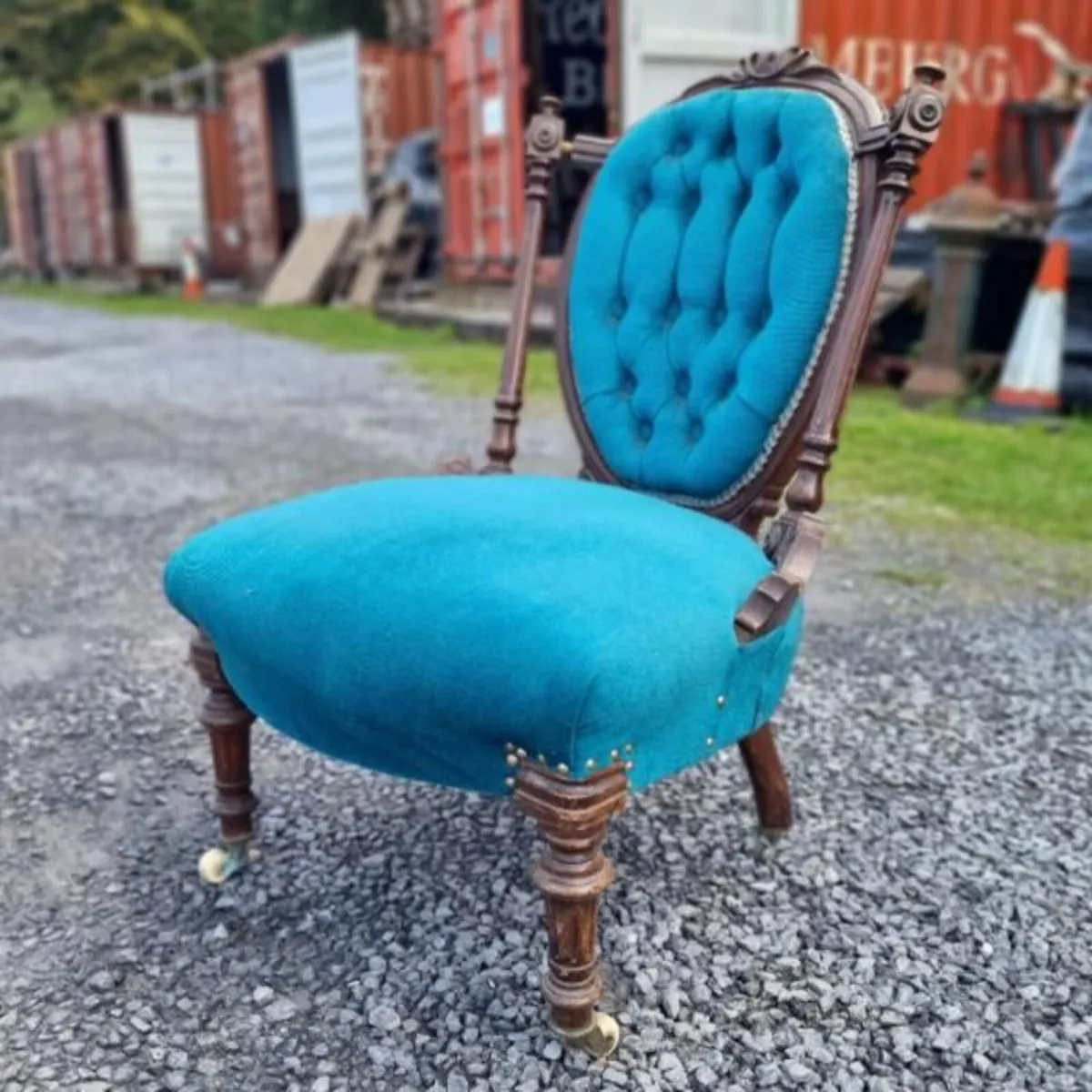 Button Back Nursing Chair KAS1352 - Image 1