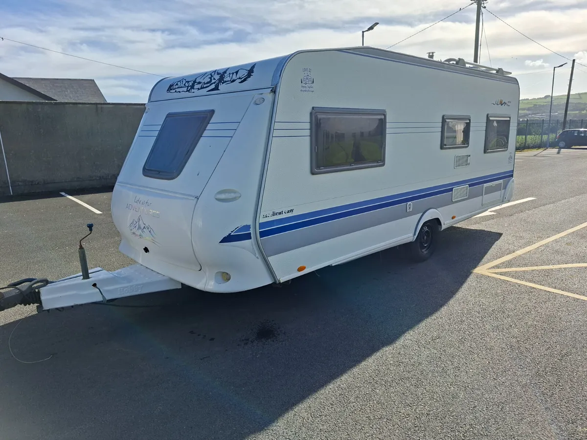 Hobby 6 berth fixed bunk bed caravan with awning - Image 2