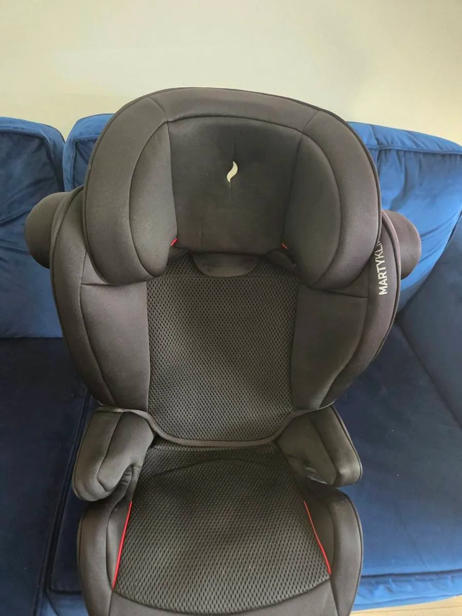 Child's Car Seat - Image 1