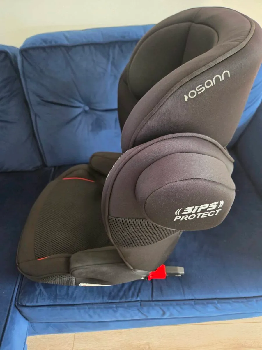 Child's Car Seat - Image 2