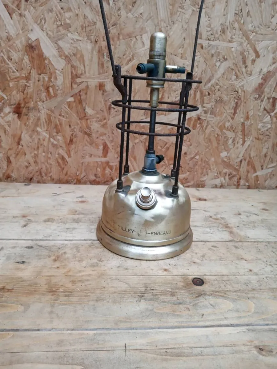 Vintage tilley lamp - Image 1