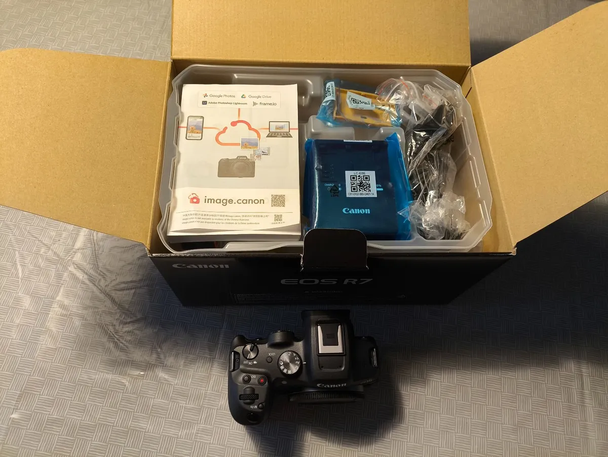 Canon R7 - Image 3