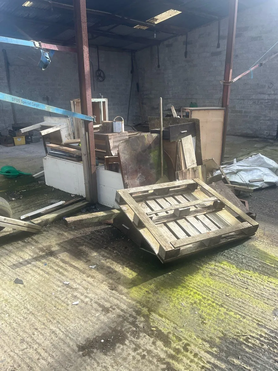 Scrap wood - Image 1