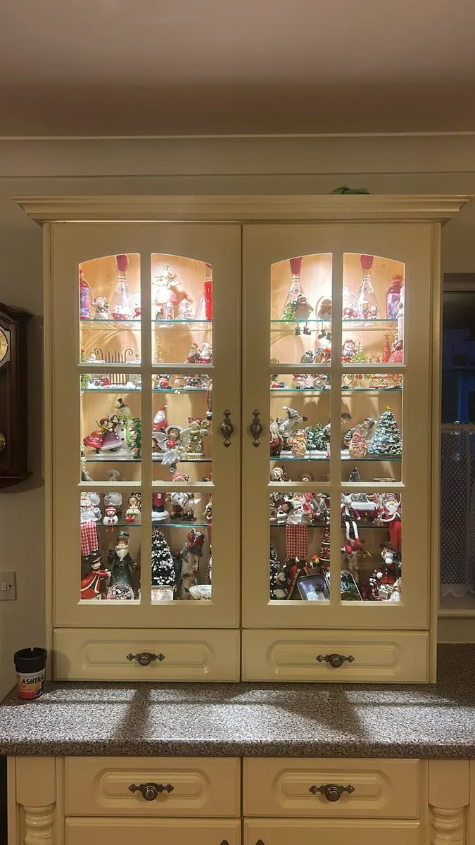 Kitchen - Image 1
