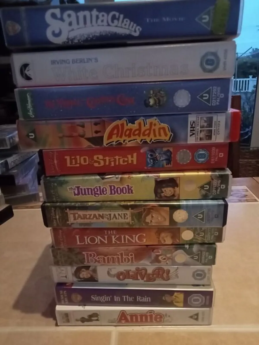VCR collectors 90s 1000 nostalgia enthus - Image 2