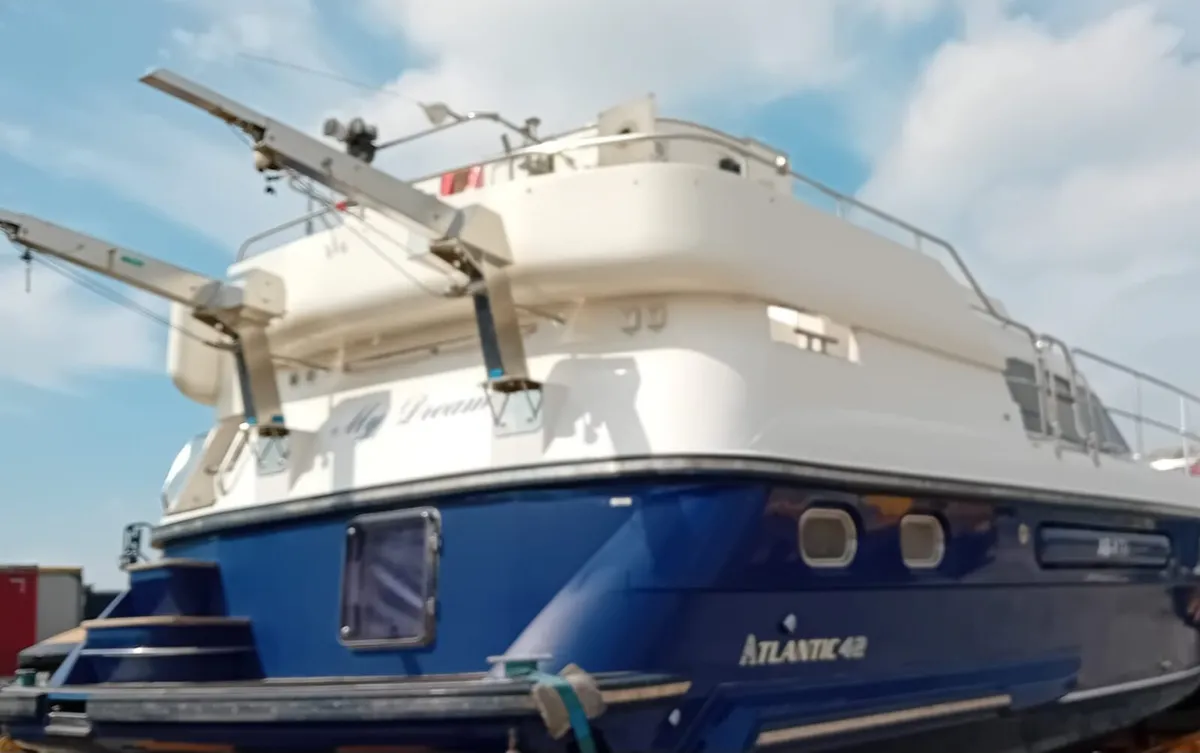 Davits - Image 2