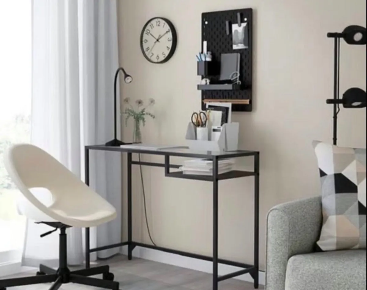 Desk - Image 1