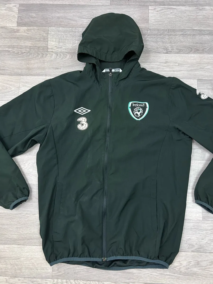 Umbro Ireland Football Jacket Mens Medium - Image 2