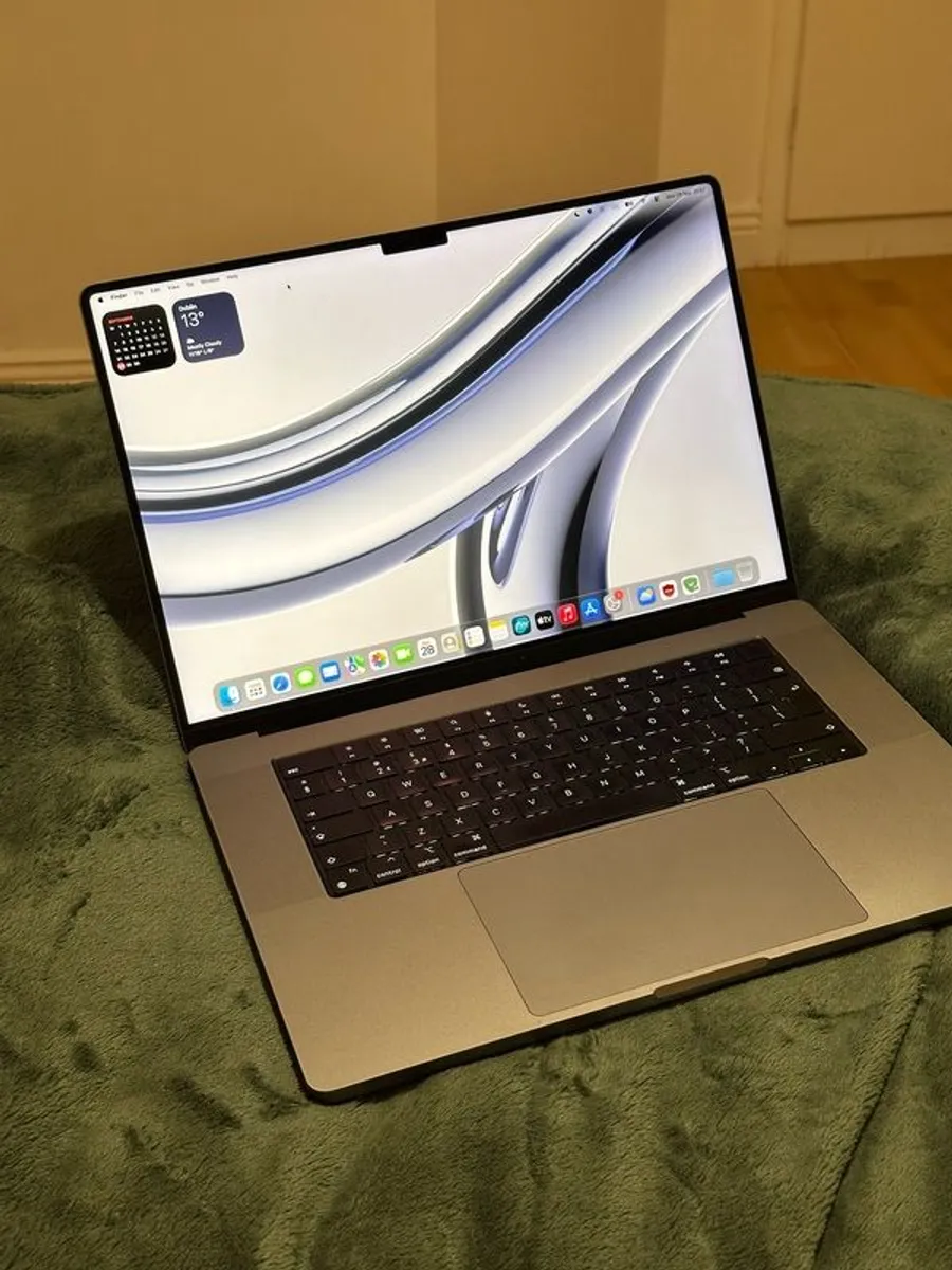 Macbook Pro 16 M1 Pro 32gb Ram 1tb Ssd 2021 - Image 1