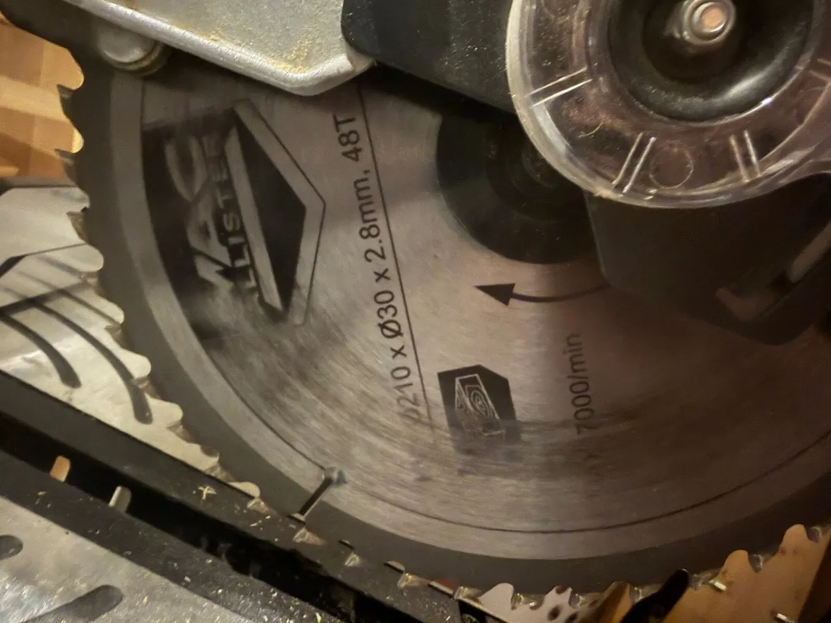 Mitre saw - Image 2