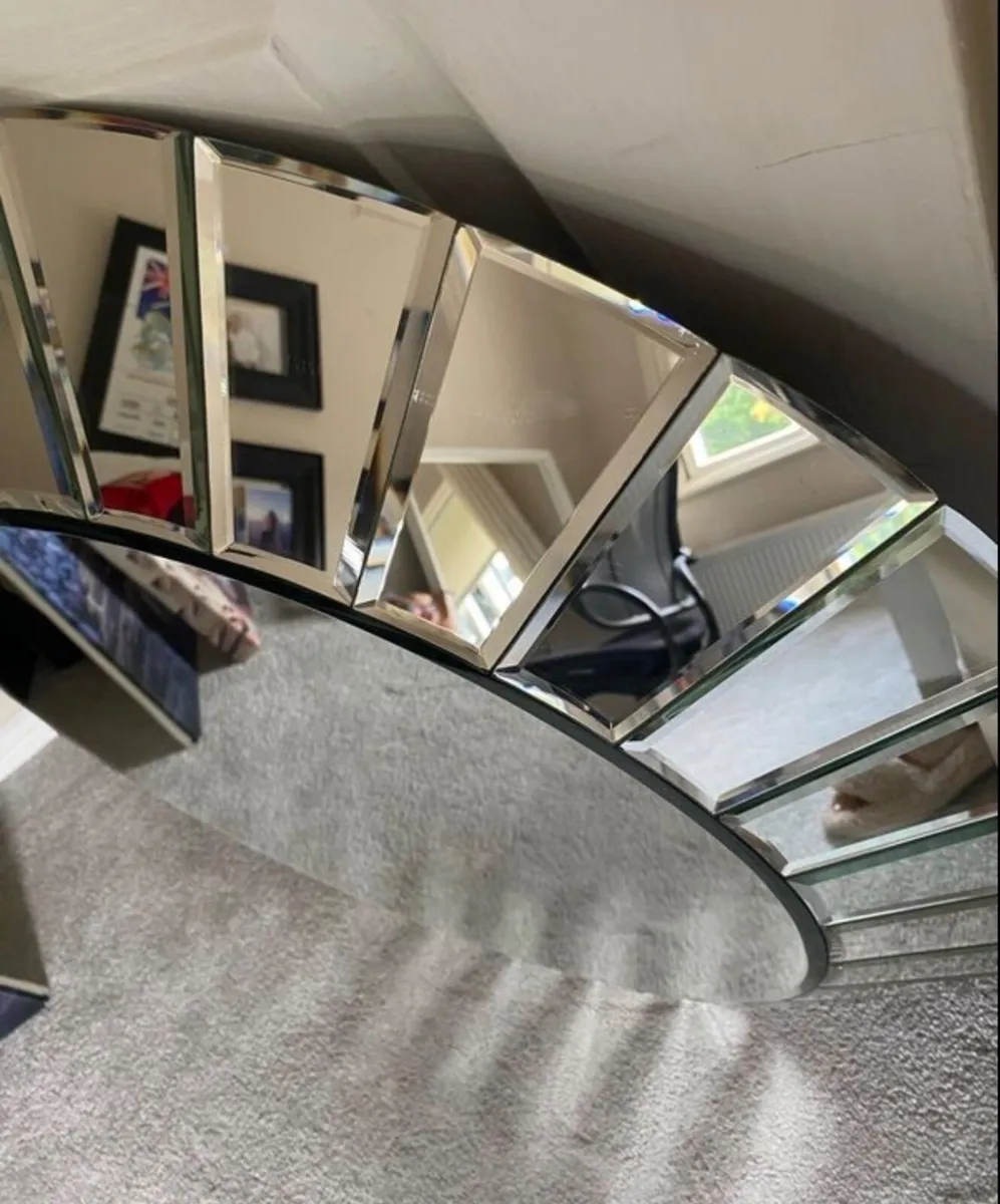 Mirror - Image 2