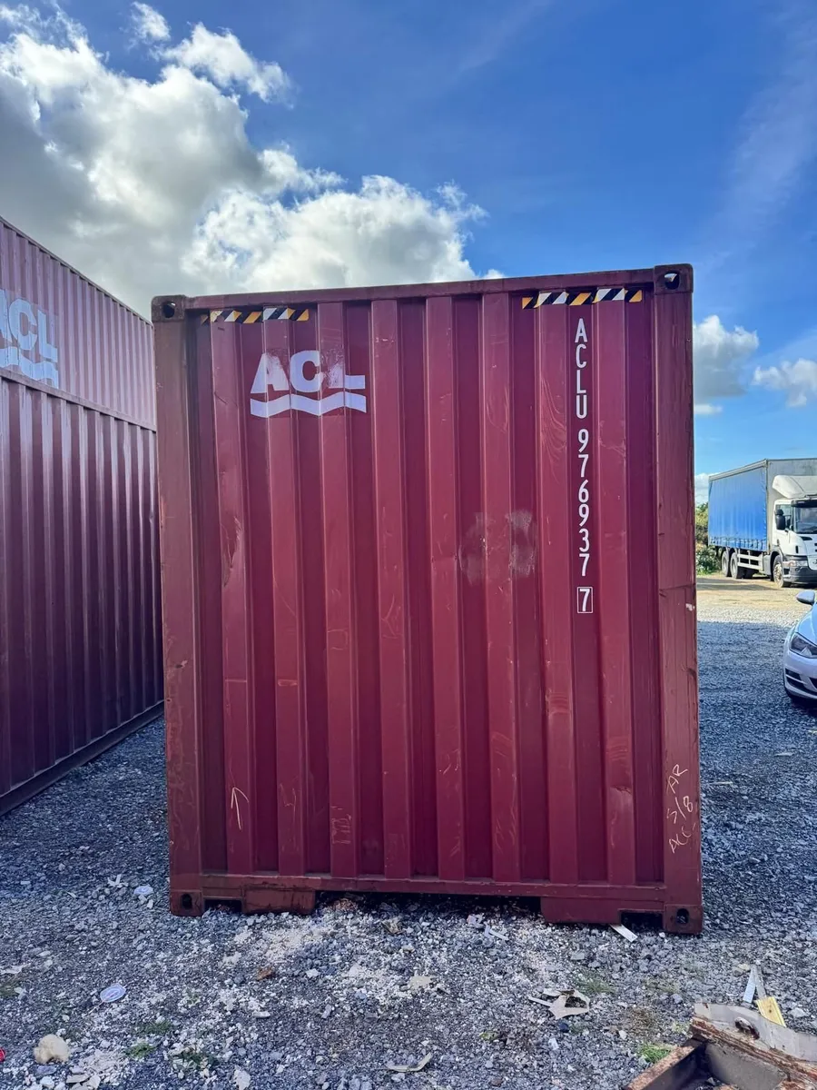 40ft High Cube Shipping Containers – €1,650 + VAT - Image 3