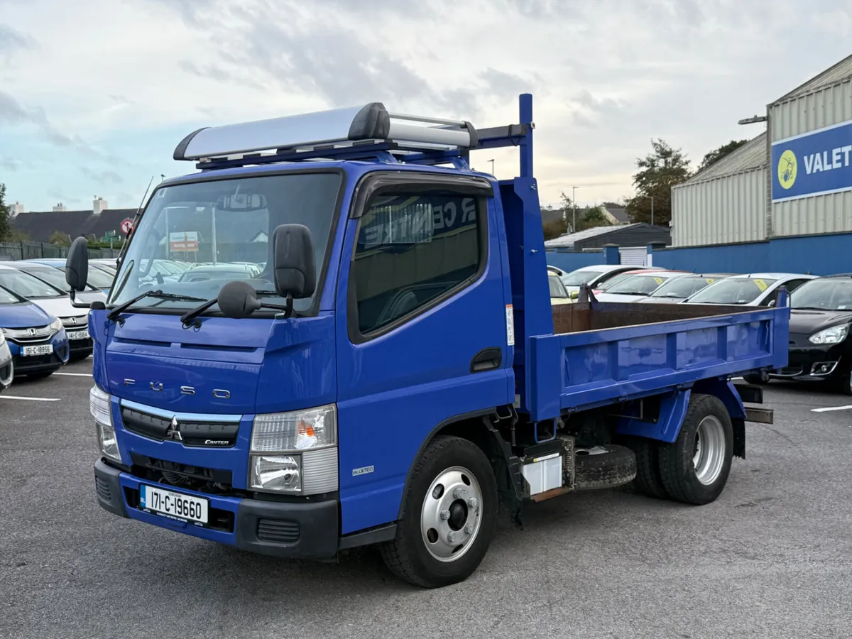 Immaculate Mitsubishi Canter Tipper Manual. - Image 1