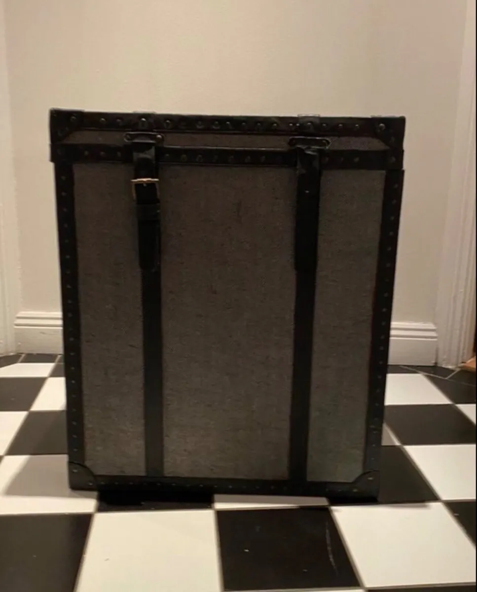 Storage box - Image 1