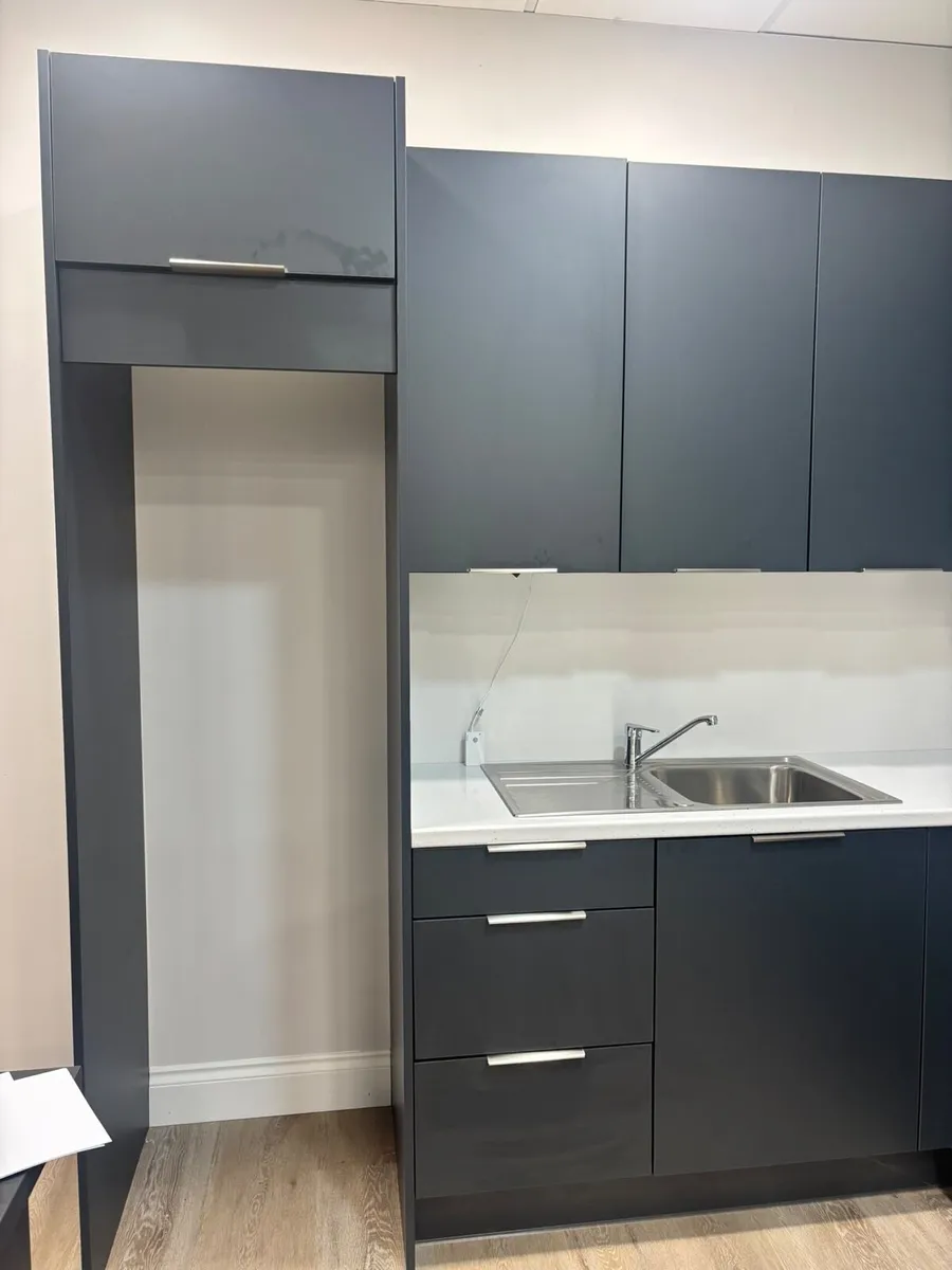 Kitchen - Image 3