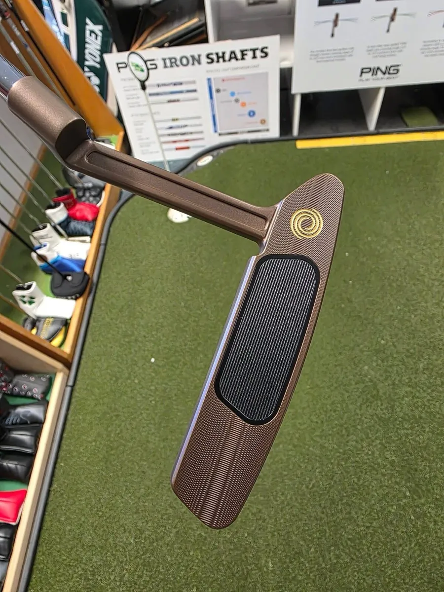 New Odyssey Ai-One Giraffe Beam Milled Putter - Image 4
