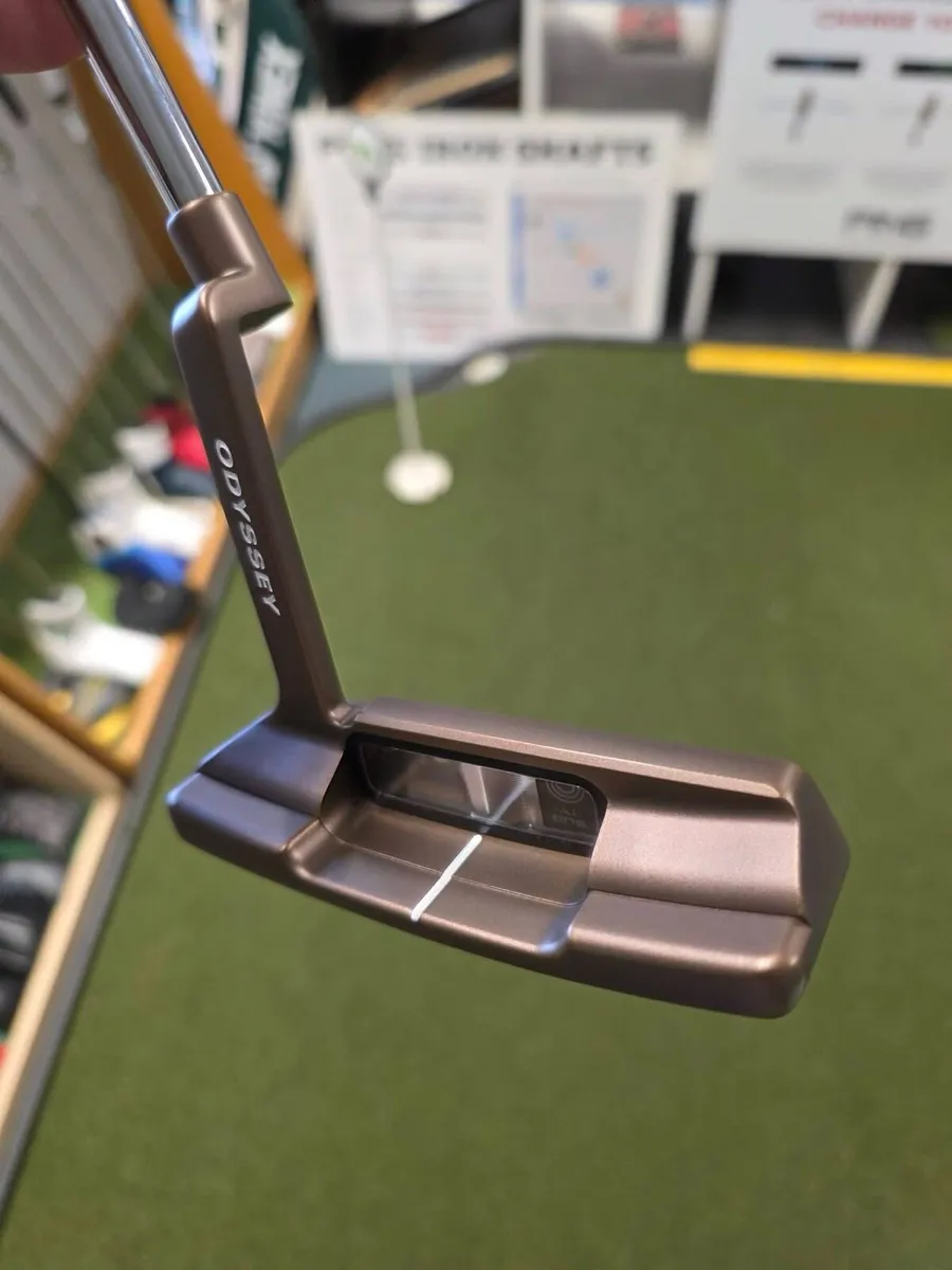 New Odyssey Ai-One Giraffe Beam Milled Putter - Image 3