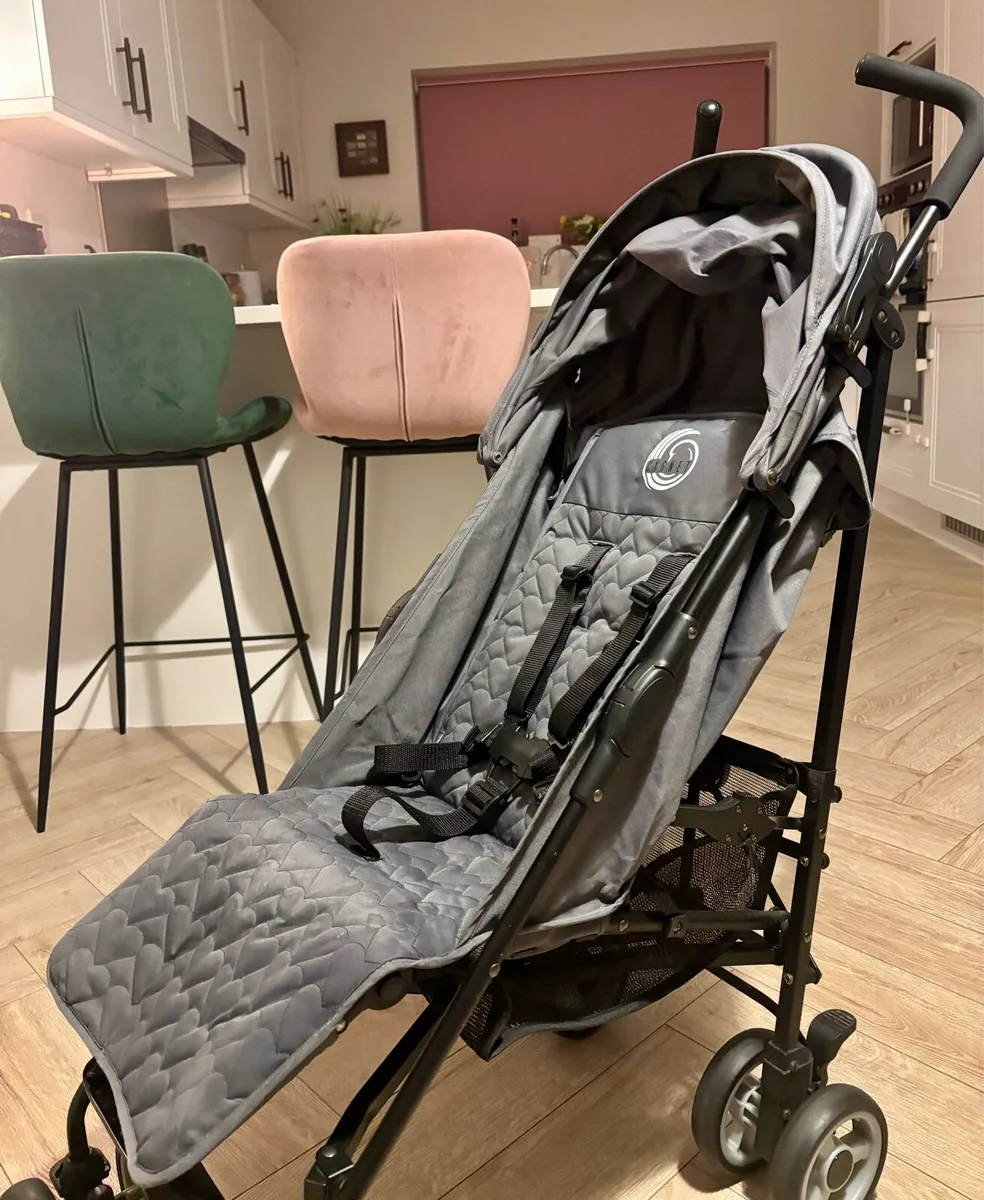 Stroller - Image 1