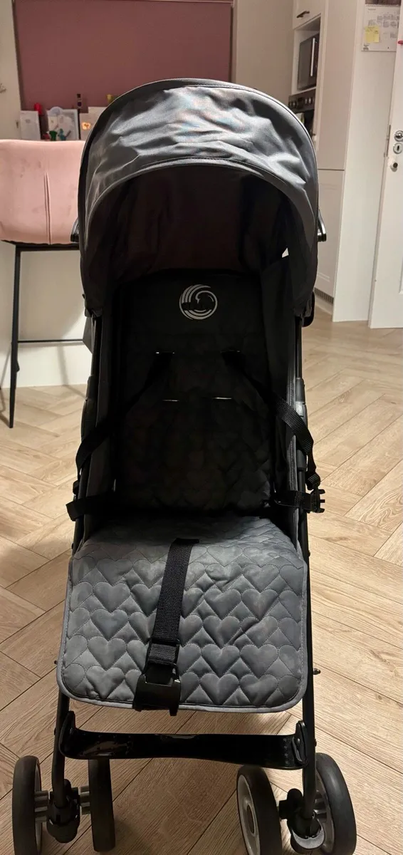 Stroller - Image 2