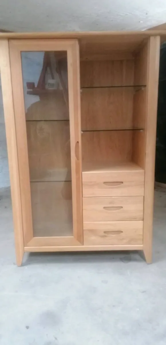 Display Cabinet - Image 2